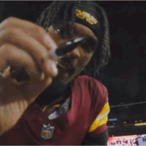 Meet your Posher, Makenzie